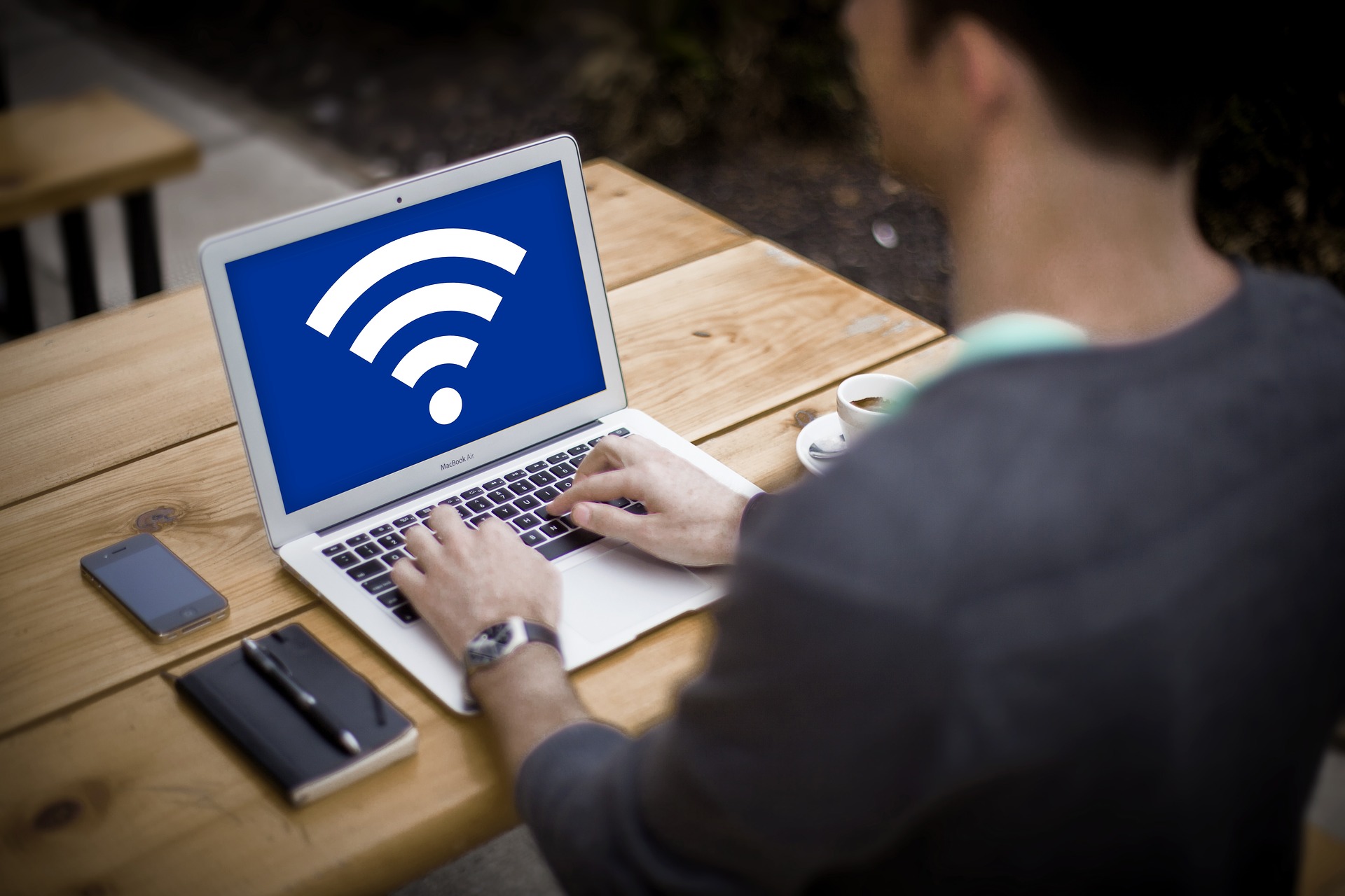 Cómo mejorar la señal WiFi de tu Router Movistar con estos consejos