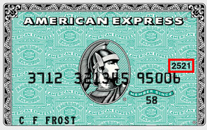 Tarjeta American Express con el código de seguridad en la parte frontal.